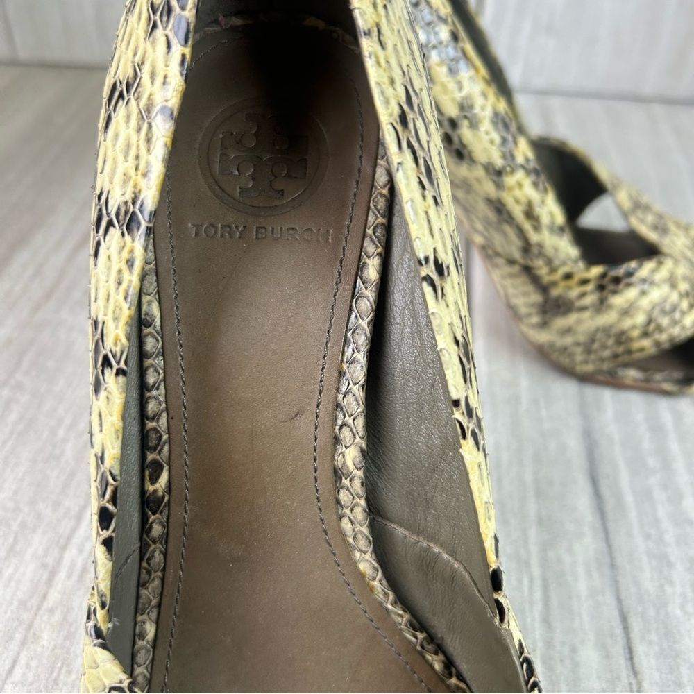 Tory Burch Snake Skin Pattern Open Peep Toe Heels Pumps Womens Size 8 - Picture 11 of 11